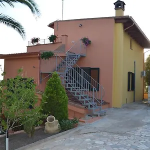  Hébergement de vacances Terrazza Sul Golfo Degli Angeli